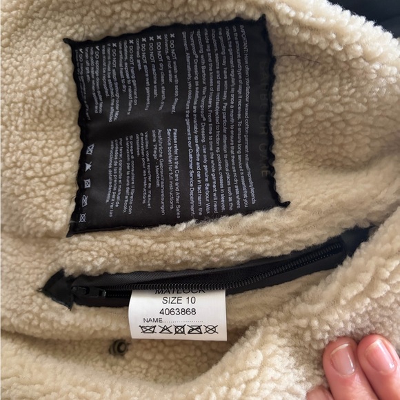 Barbour Belted Waxed Cotton Matlock Jacket with Faux Shearling Sherpa - Picture 11 of 12